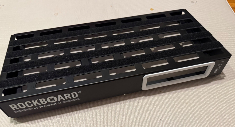 PRE-OWNED | RockBoard TRES 3.1 Pedalboard