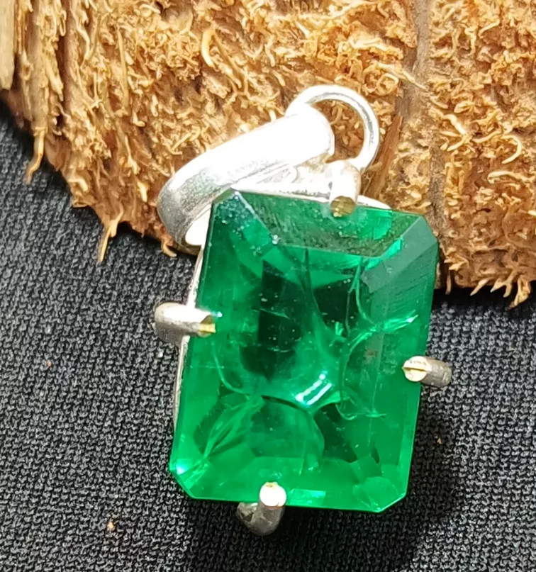 Certified 18.56 Ct Natural Emerald 925 Solid Silver Emerald Cut Pendant Gemstone