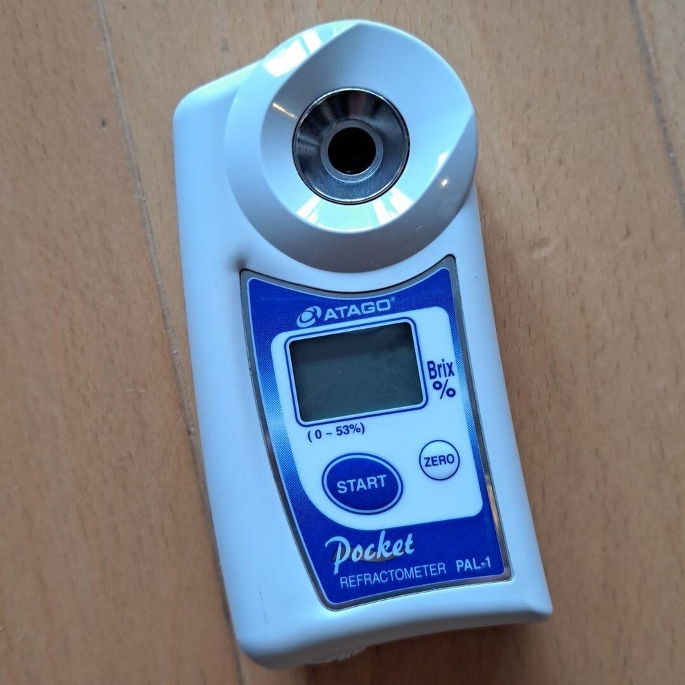 ATAGO PAL-1 Pocket Refractometer Brix 0-53% Digital Hand Held Ships