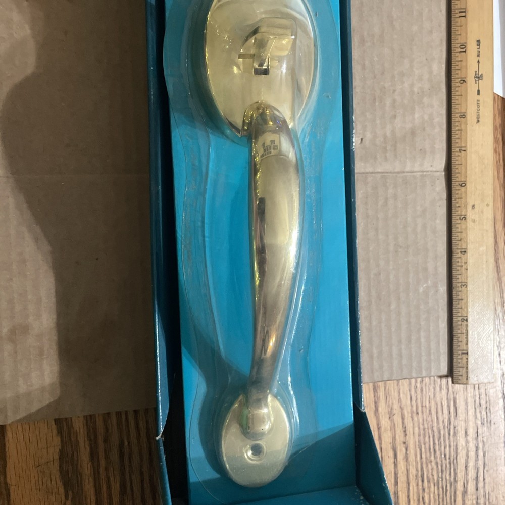 Grand Entrance Pitcher Handle Lockset Solid Brass