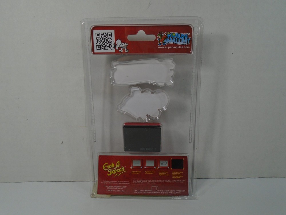 2015 SUPER IMPULSE-- WORLD'S SMALLEST--ETCH A SKETCH (NEW)