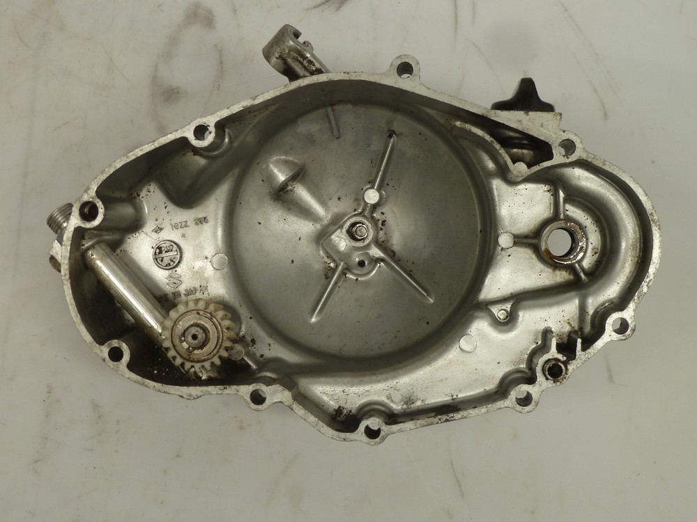Suzuki TS50 ER Clutch casing.