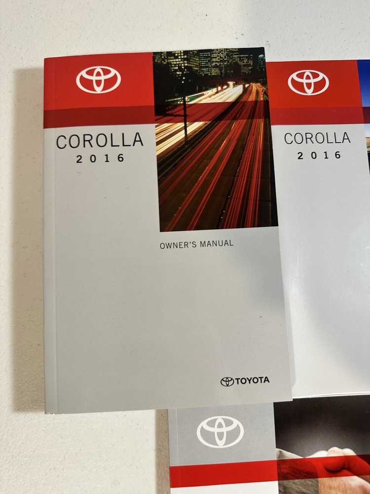 2016 Toyota Corolla Owner's Manual Set