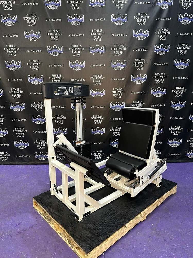 Paramount Compact Seated Leg Press