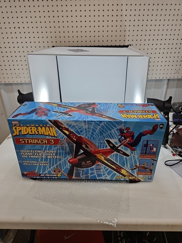 The Amazing Spiderman Striker 3 Spin Master 2005 Air Hogs