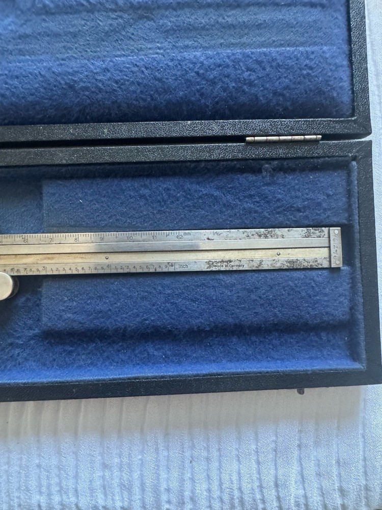 Helio Vintage Metalworking Dial Caliper – Precision Tool with Storage Case