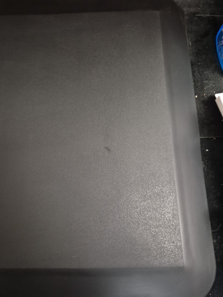 Varidesk The Mat 36 Open Box Unused