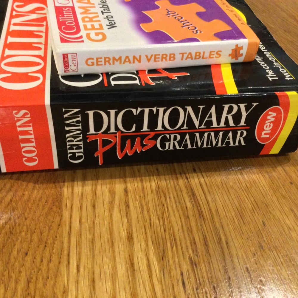 Collins German Dictionary plus Grammar & Verb Tables