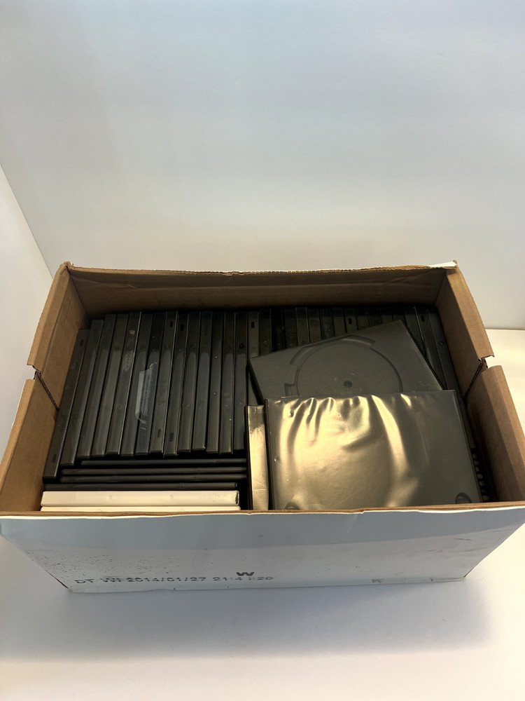 Lot of 76 PRE-OWNED & Empty Single Disc Replacement DVD cases Various Sizes