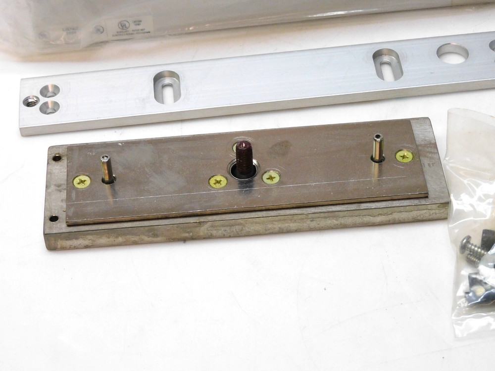LOCKNETICS 390 12/24V SINGLE MAGNET LOCK