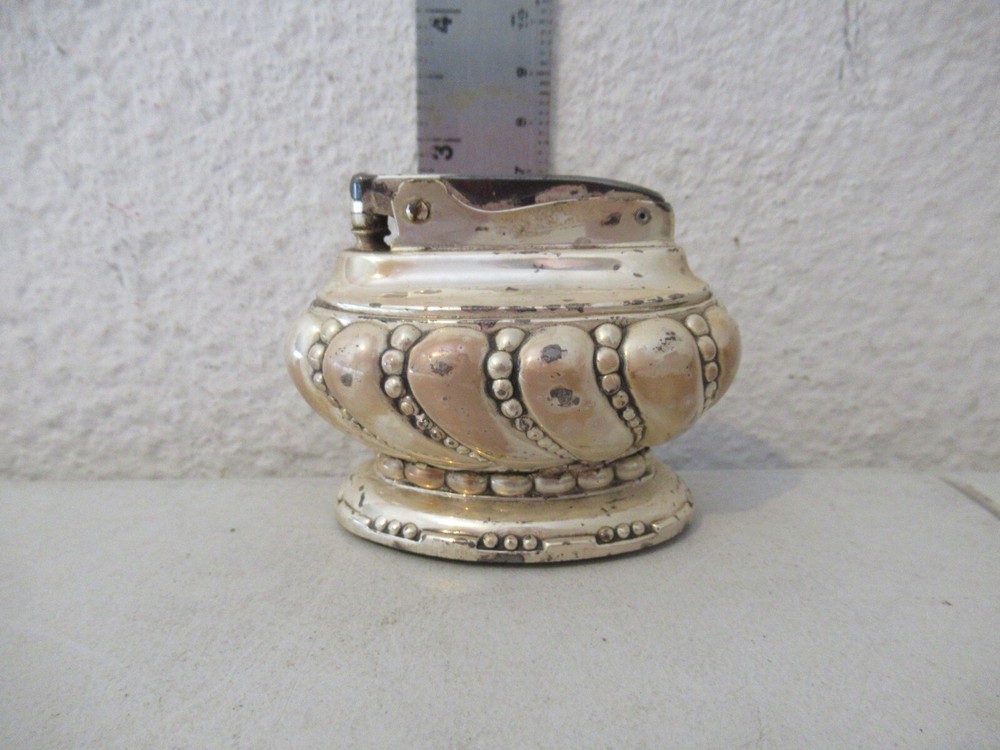 Vintage Ronson Crown table lighter