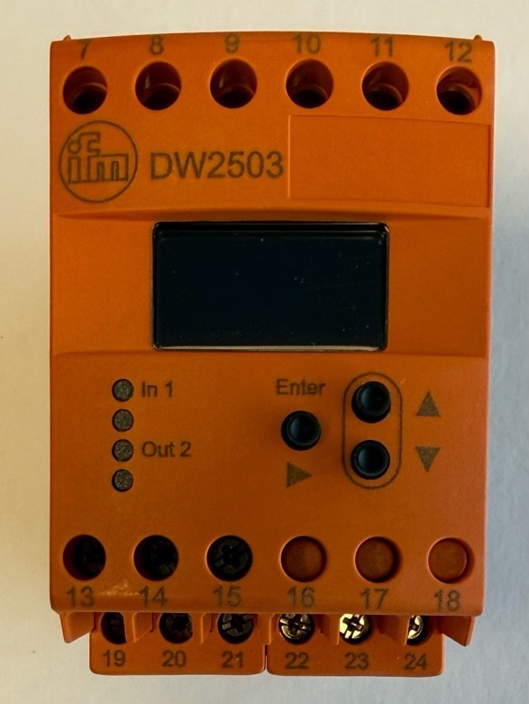 IFM Electronic Programmable Frequency-Current Converter / DW2503 / BNIB