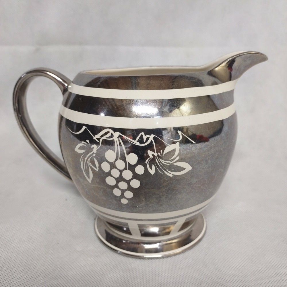 Sadler 1597 Pitcher Carafe Grape Pattern Silver Platinum White