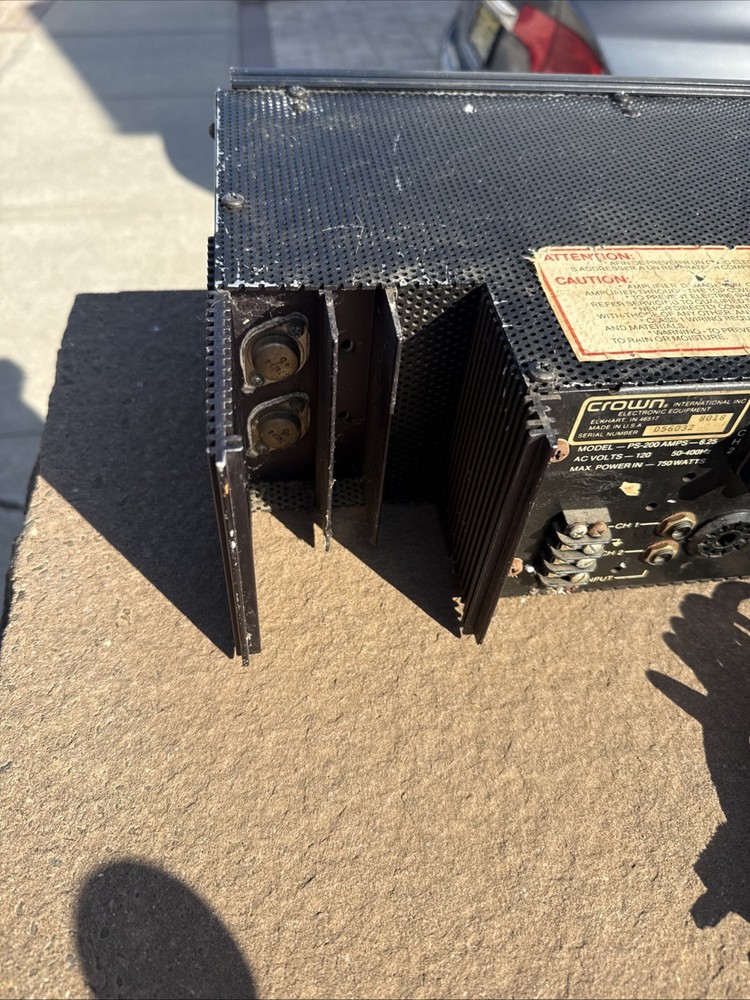 Crown PS-200 power amplifier Tested Works Has Some Cosmetic Issues