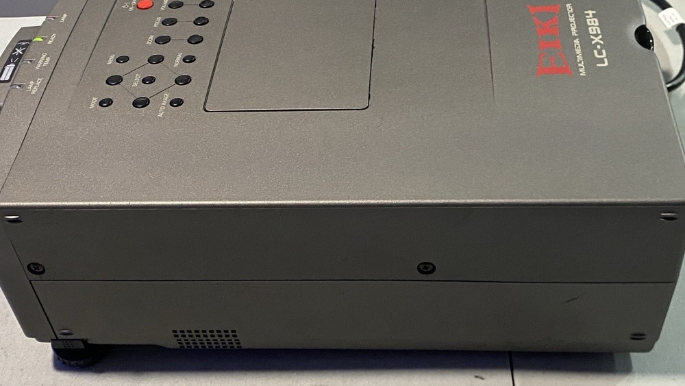 Eiki LC-X984 Digital Multimedia LCD Projector