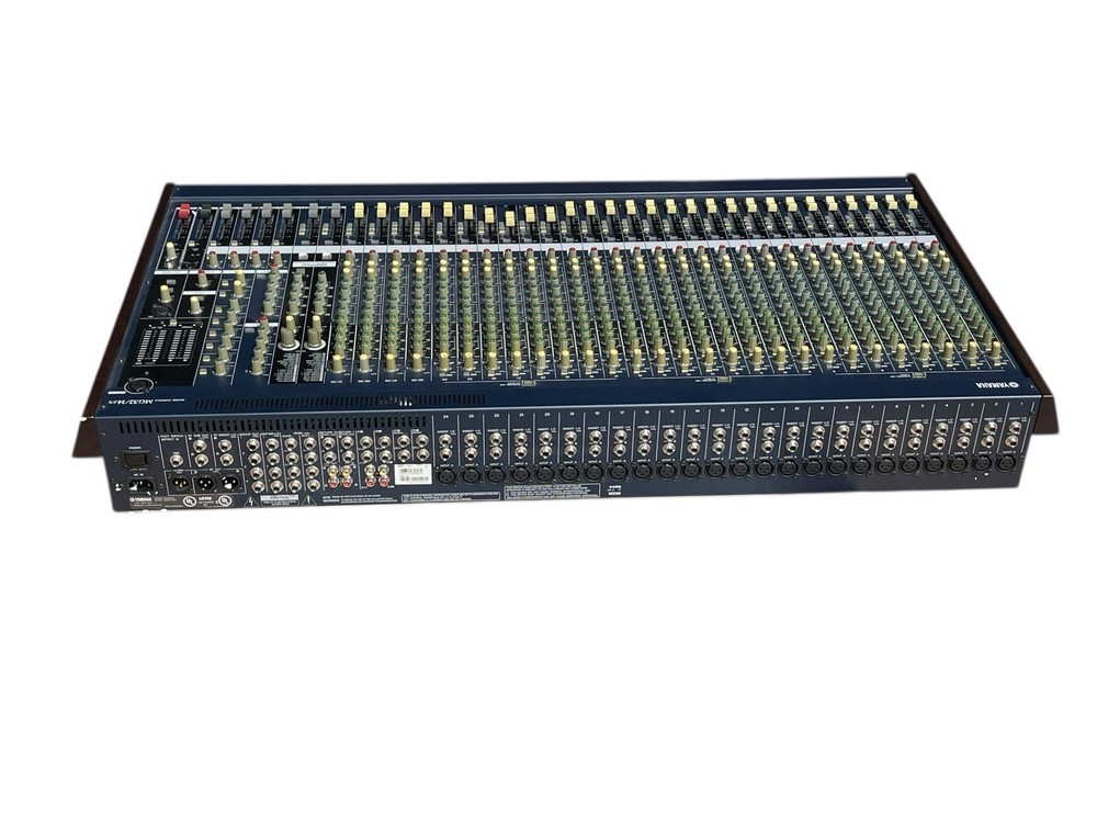 Yamaha Mixing Console MG32/14FX - Original Box