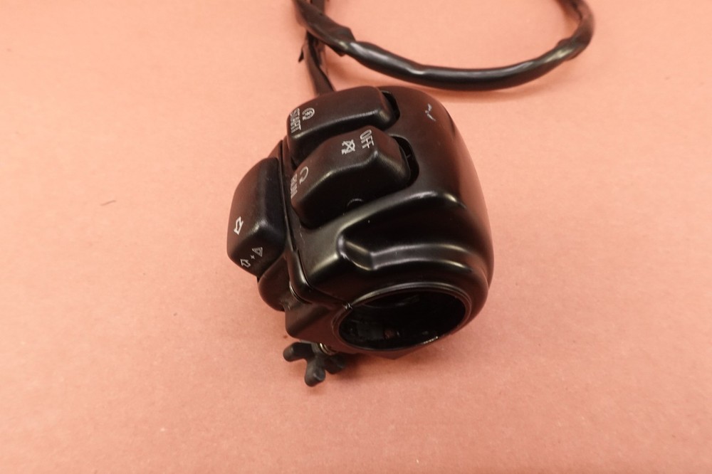 2000-2006 Harley Davidson FLHT Electra Glide RIGHT SWITCH START STOP