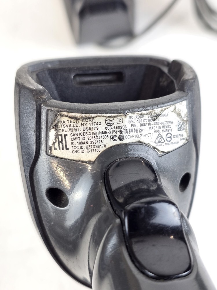 ZEBRA DS8178 Wireless Bar Code Scanner + CR8178-SC Charging Cradle + USB