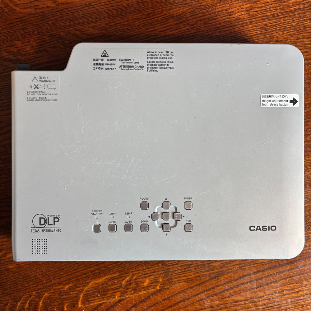 Casio XJ-S33 DLP Data Projector -Not Tested