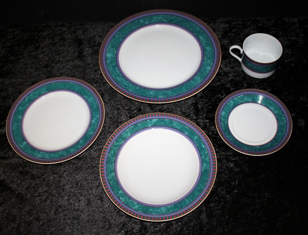 Mikasa La Scala 5-Piece Place Setting Fine China – Multiple Sets Available