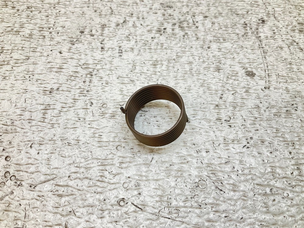 Daedong Kioti E5850-57922 Spring E585057922 New (TSC)