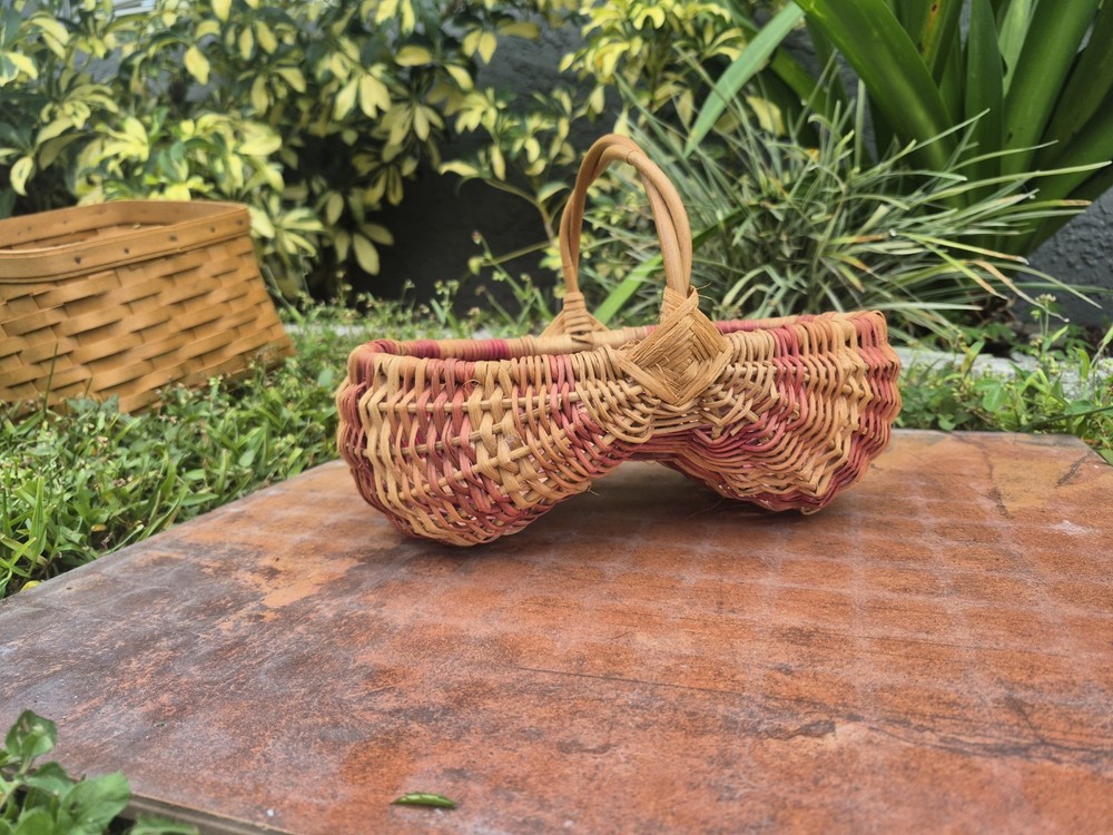 Vintage Gathering Buttocks/egg Basket Primitive Woven Oak Splint Egg Handle