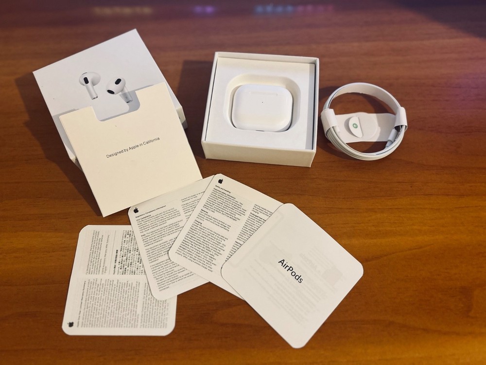 airpods 3rd generation with magsafe charging case