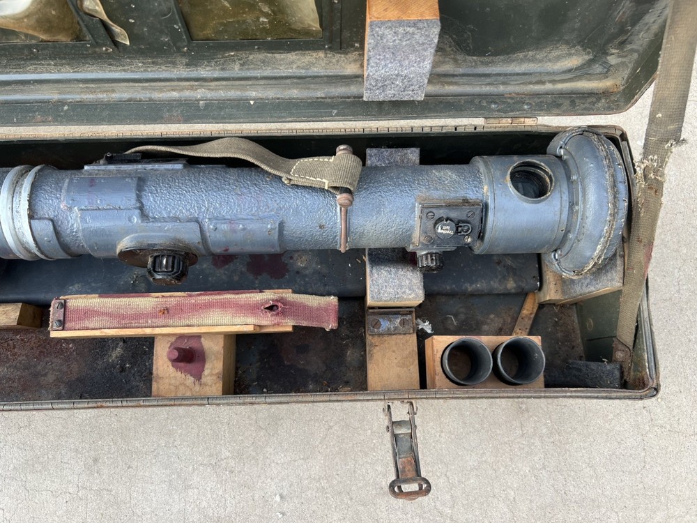 1942 -Em 1m R 36 B - Artillery Rangefinder w/ Strap