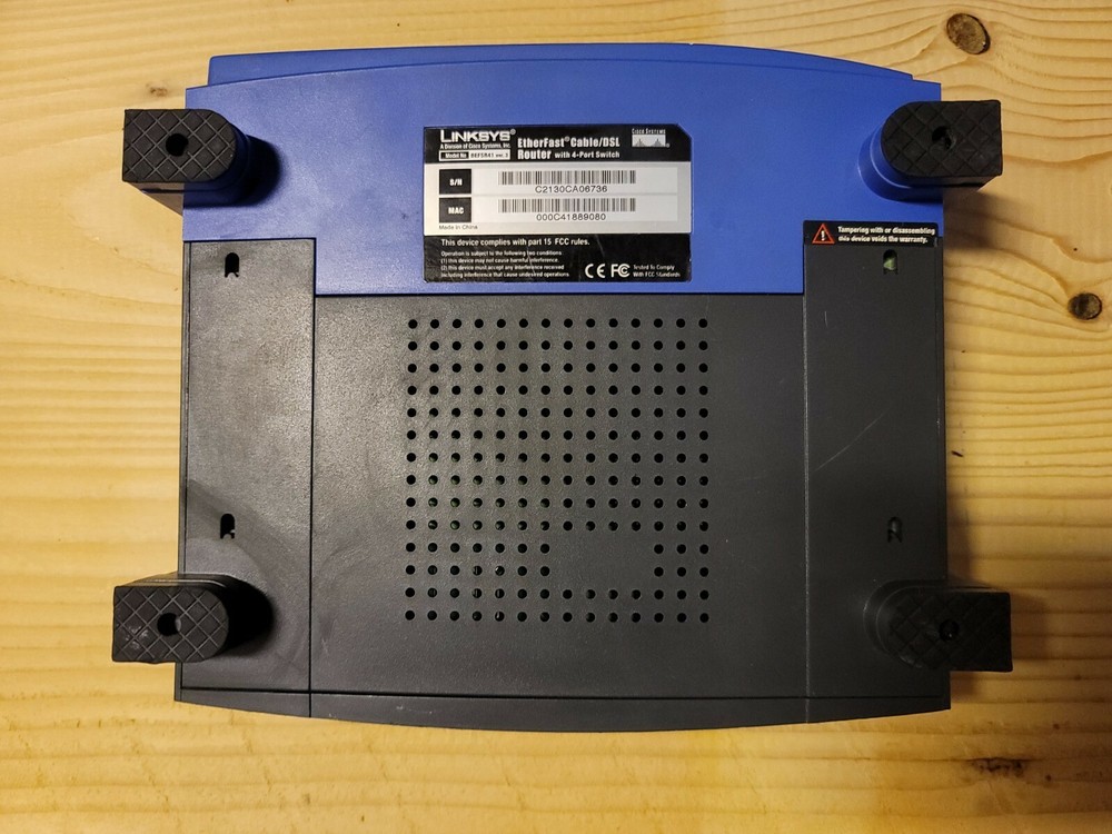 LINKSYS EtherFast Cable DSL Firewall Router 4 Port VPN Endpoint Internet BEFSR41
