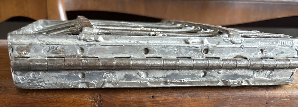 Vintage Bunny Mold