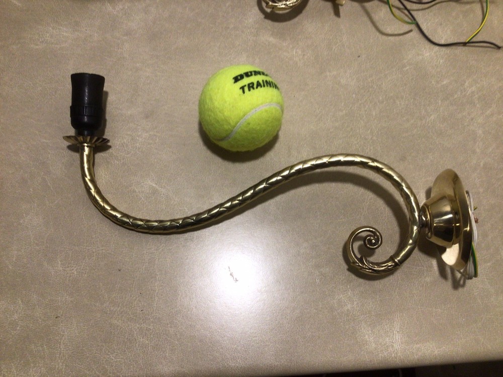 1 Vintage Brass Wall Lights ￼