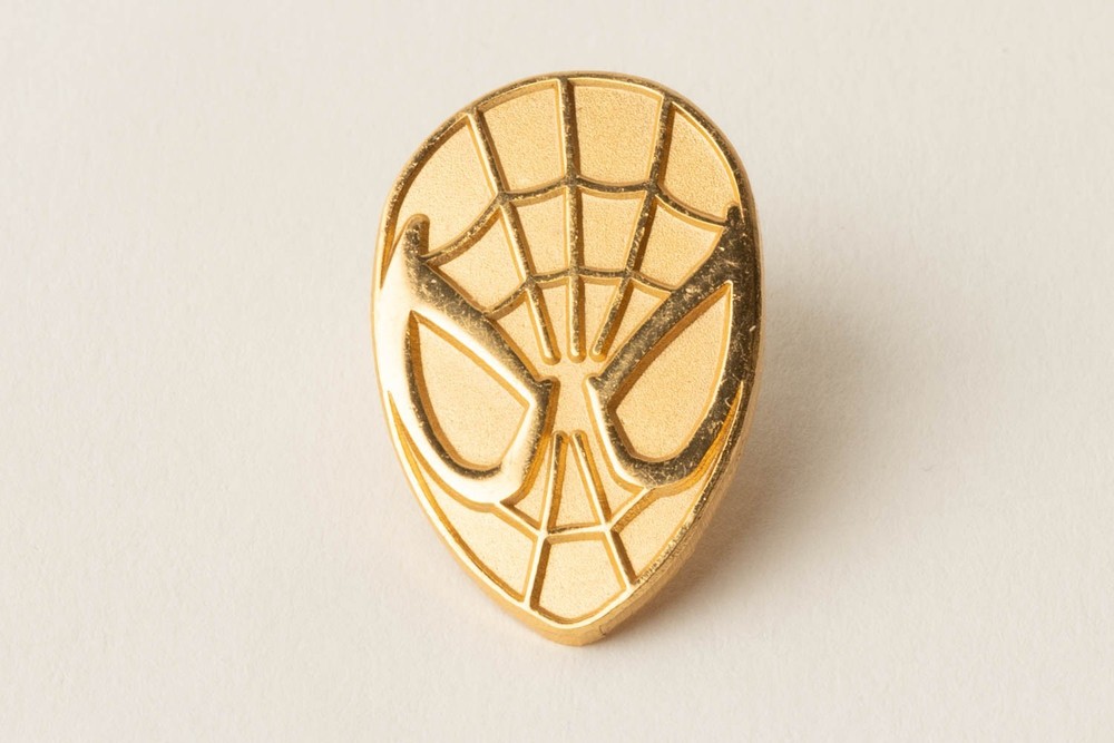 Spiderman Gold Pin Marvel Planet Studios Vtg