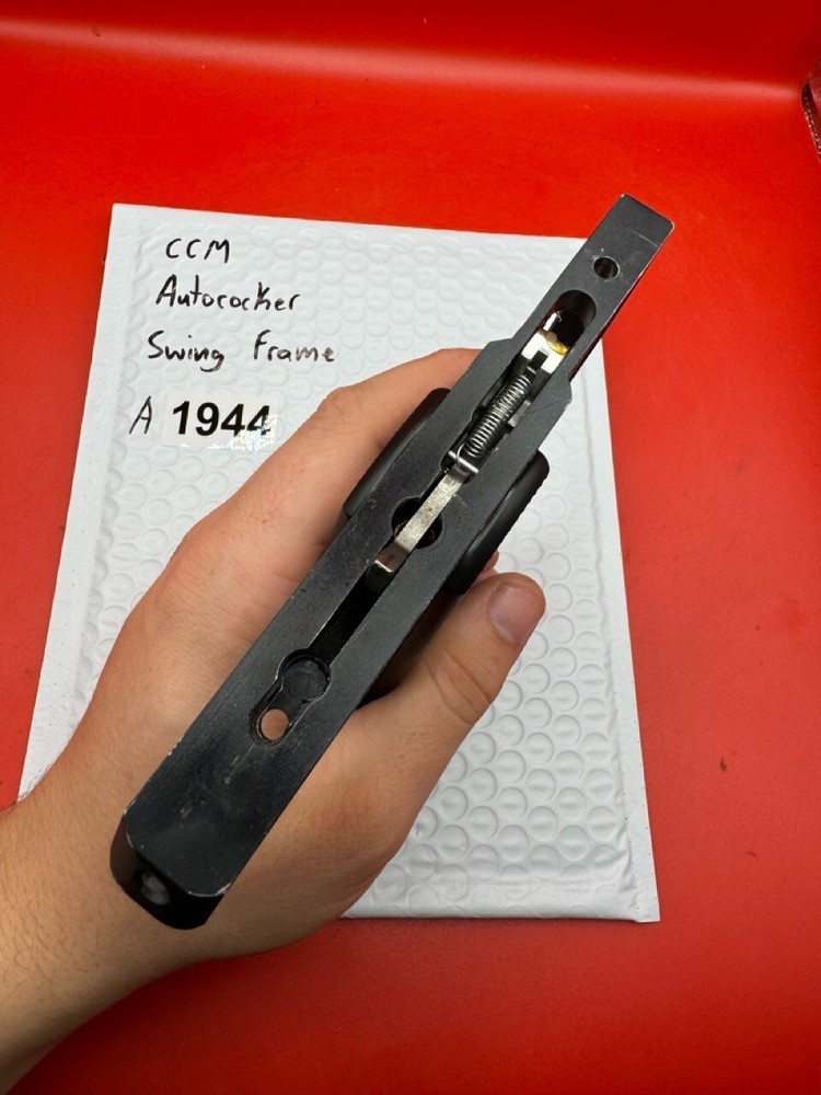 CCM Autococker Swing Frame Black