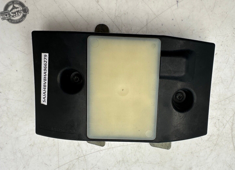 2016-2019 JAGUAR XE REAR RIGHT (PASSENGER SIDE) BLIND SPOT SENSOR CONTROL MODULE