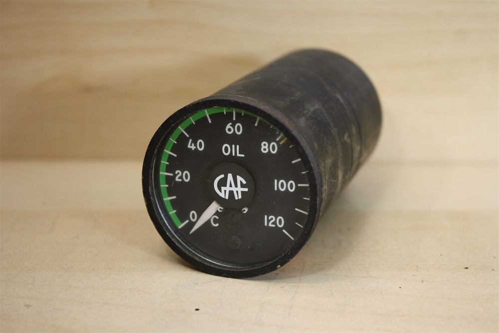 Lewis 162B39A Oil Temp Indicator
