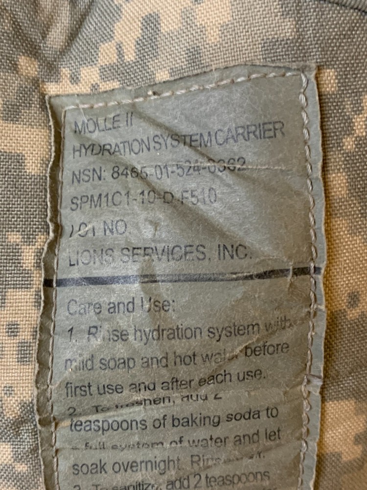 MOLLE II Carrier Hydration System Hydromax w/ Bladder Digital Camo Camelbak