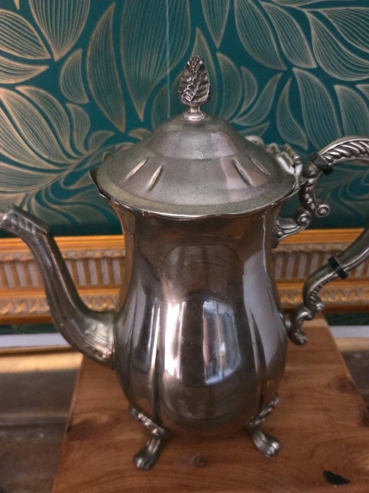 Vintage SILVER Coffee / Tea Pot Silver Tone, Unbranded NICE