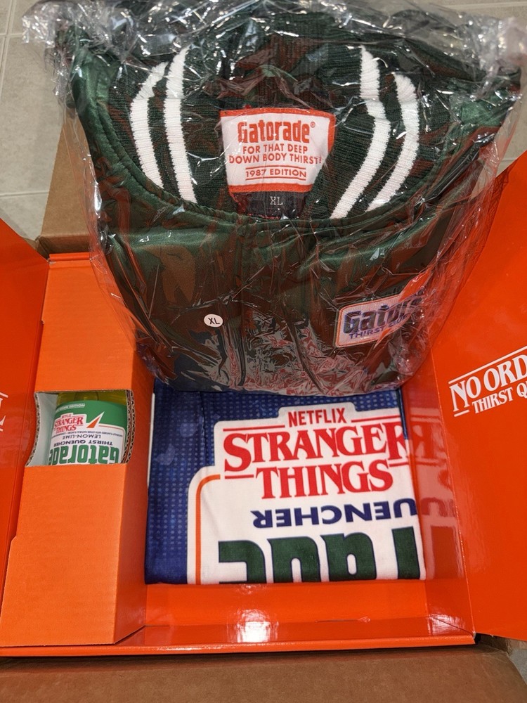 Gatorade x Stranger Things Upside Down Capsule Limited Edition SIZE LARGE 🚚💨