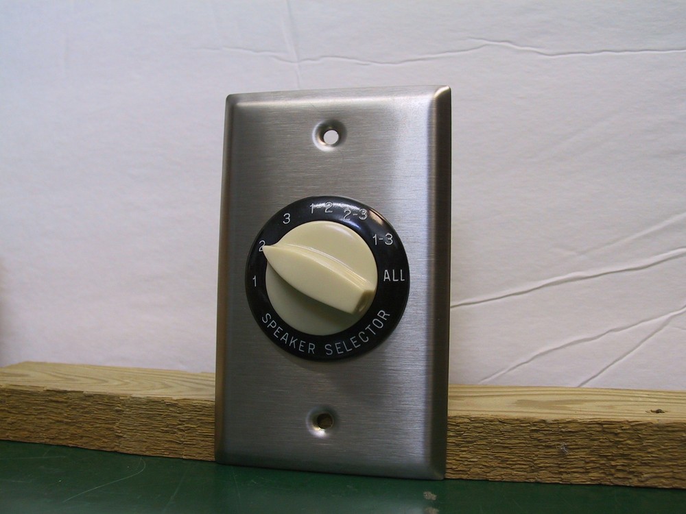 VINTAGE SWITCHCRAFT STEREO MULTI-SPEAKER SELECTOR SWITCH