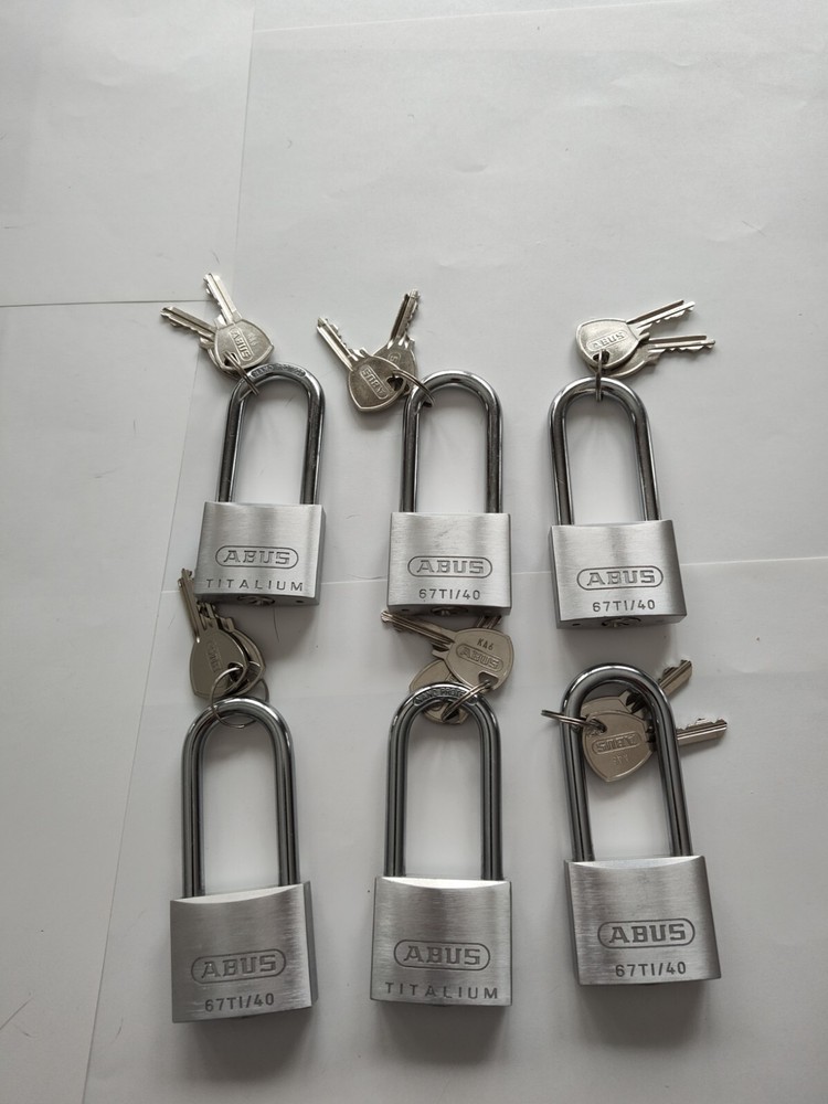 GRAINGER APPROVED 48JP93 Keyed Padlock, 7/8 in,Rectangle,Silver