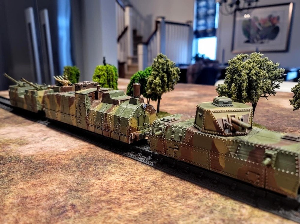 Soviet Armored Train w/tracks 20mm 1/87