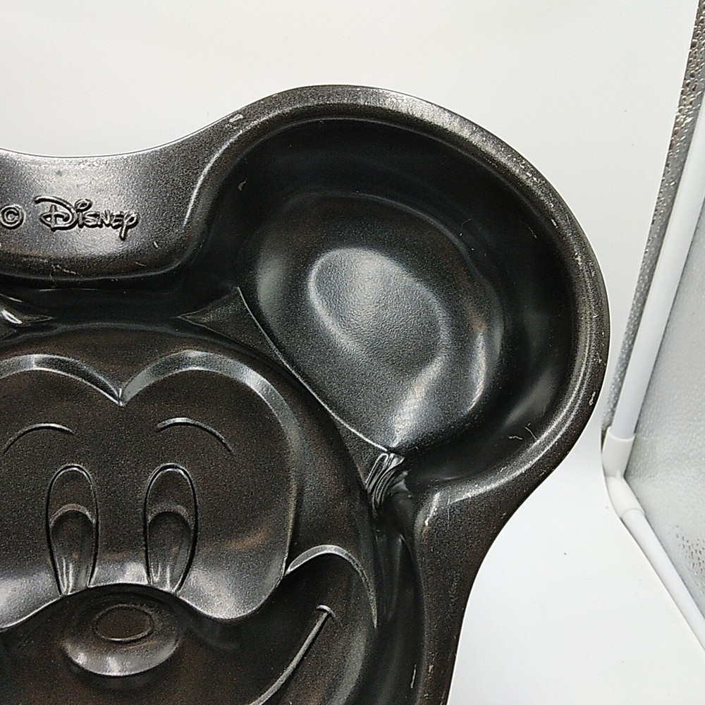 Vintage Black Disney Mickey Mouse Head Face Cake Pan Bakeware Kitchenware