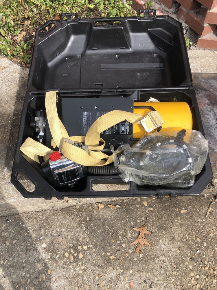Scott SCBA Industrial Air Pack
