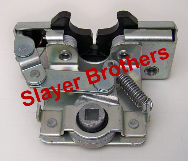 Backhoe & Dozer Door Latch - CASE R55001