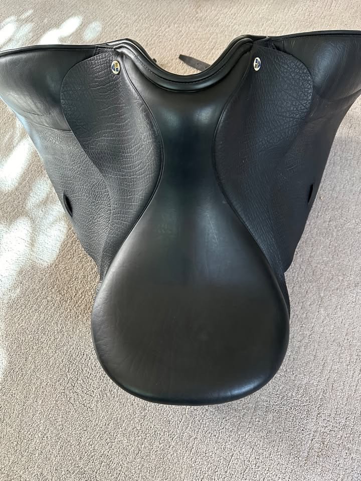 N2 Dressage Saddle 17"