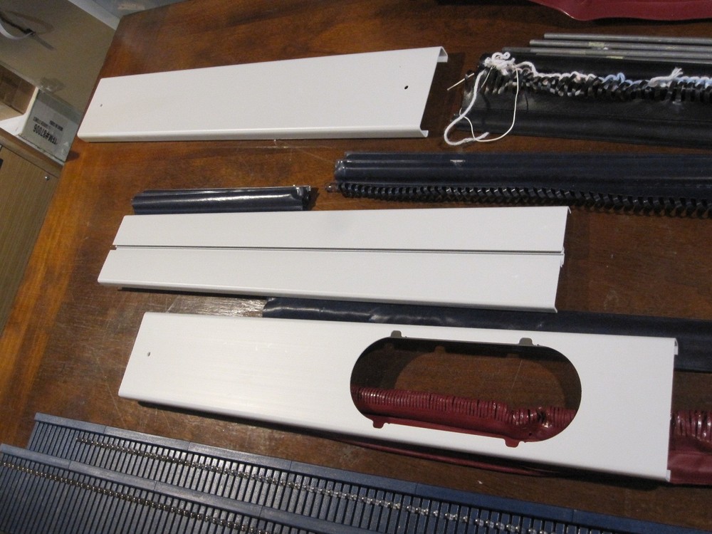 Bond Knitting Machine Two Beds Plus Extensions, Cast on Combs, some Accessories.