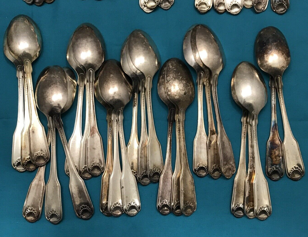 50 Pc SILVER SHELL Silverplated 6 1/8" TEASPOONS Community Cube Mark