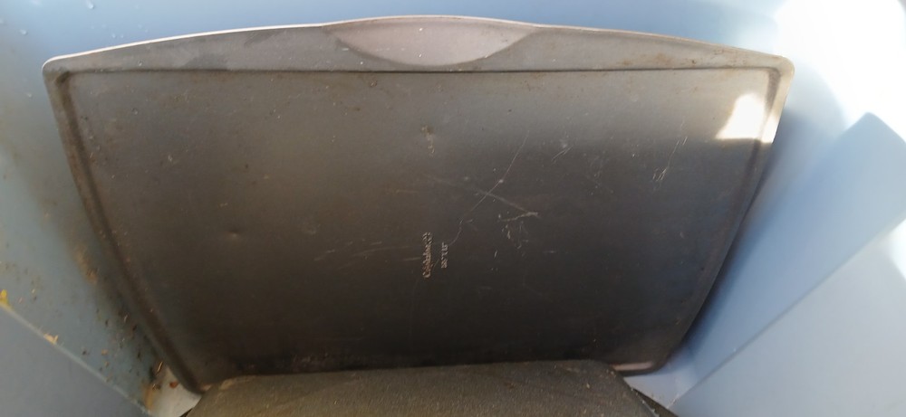 Kitchen Pans Strainer And 2 Bowls