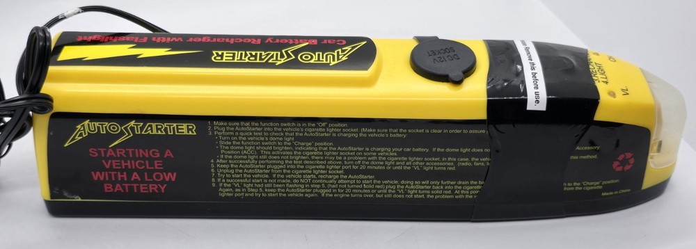 Auto Starter Car Battery Recharger With Flashlight