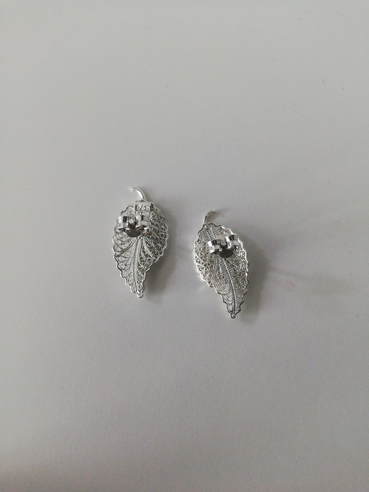 Jara Women's .970 Solid Silver Filigree Leaf Earrings New.